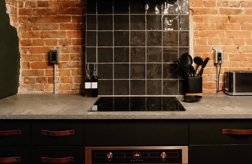 Port Hope Apartment | Historic Downtown Apt w/Rooftop Patio