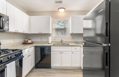 Woodstock House | Historic Downtown Woodstock Renovated Townhome