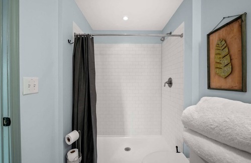 Conway Condo | Historic Elegance Loft in Downtown Conway