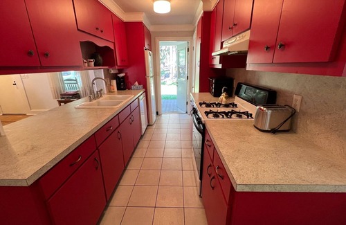 Blue Ridge Summit House | Historic farmhouse - scenic views, steeped in history