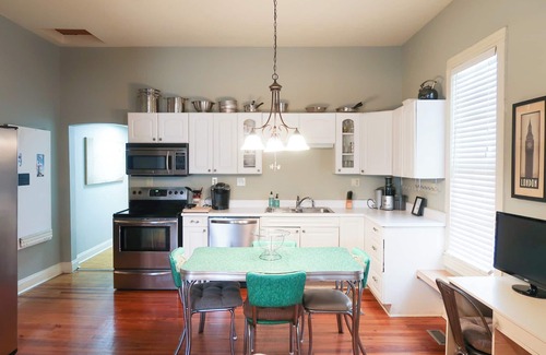 Huntsville House | Historic Home in Dallas Mill 5 Pts Near Downtown