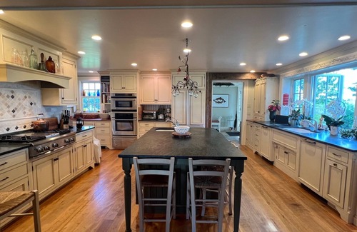 New London House | Historic Home In the Heart of New London