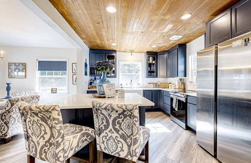 Woodland House | Historic home with fruit trees, private W/D + free wifi