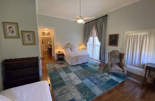 Rosedale House | Historic large family home - 5 minutes from the Mississippi River and two parks!