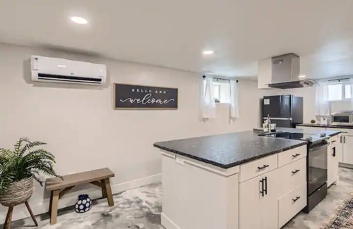Old North End House | Historic Madison House: Stylish 2BR Couples Haven Near Downtown Colorado Springs