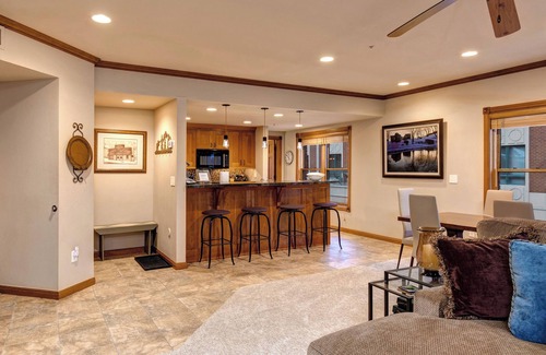 Downtown Park City Condo | Historic Main St. Ski in, ski out. Corner Unit Location, location! Views!