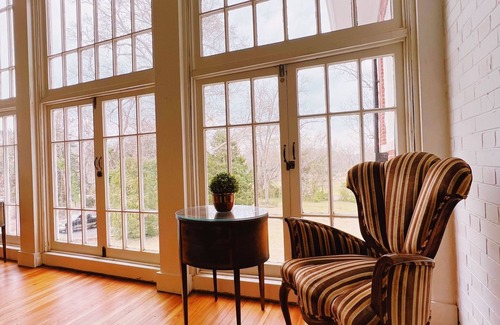 LaGrange House | Historic mansion in the heart of LaGrange. Luxury amenities!
