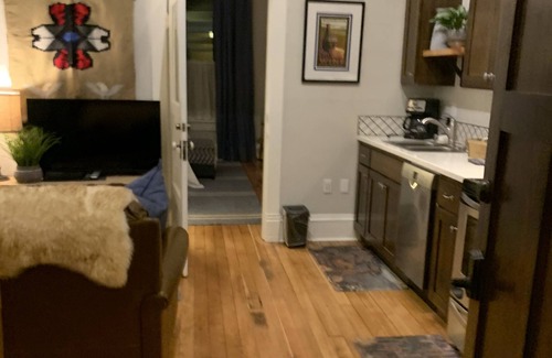 Prosser Apartment | Historic Mercer Guest Suite 4 The Shepherdess