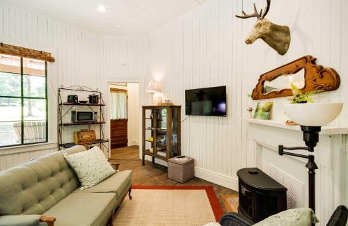 McComb House | Historic Nature Retreat in McComb with River Access