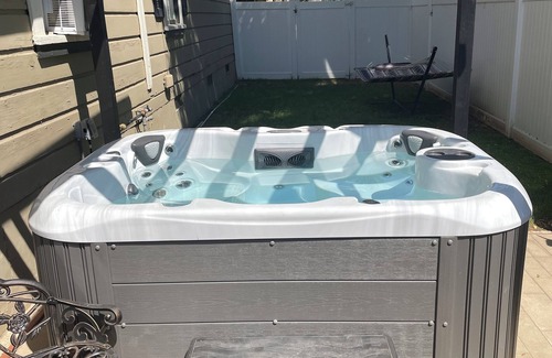 Downtown Riverside House | Historic Old Charm Beauty - For Couples Only