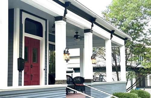 Red Wing House | Historic Red Wing Manor 1876. Please read pricing information before booking.