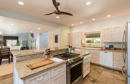 Cortez House | Historic Renovated Home and Cabin on 300 Acres - Hot Tub/Pool Table/Trails