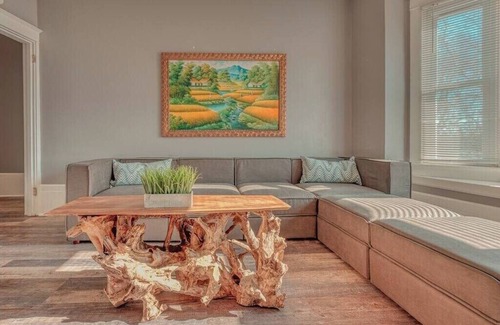 Harrisburg - Hershey Apartment | Historic Riverfront Tropical Gem w/River Views