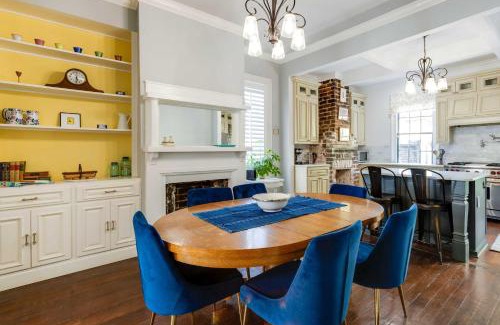 Savannah Victorian District House | Historic Savannah Home 2 Blocks to Forsyth Park!