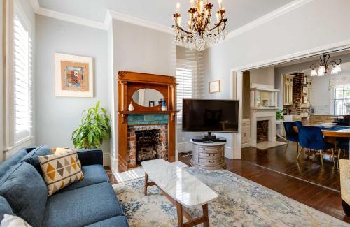 Savannah Victorian District House | Historic Savannah Home 2 Blocks to Forsyth Park!