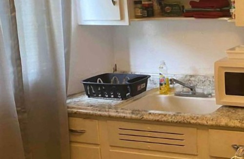 Valdosta Apartment | Historic Studio cozy Apartment ideal for longer stay 2F