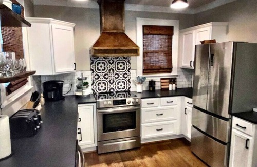 Winston - Salem House | Historic West End Haven, walk to downtown Winston