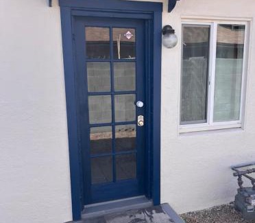Garfield Apartment | Historical cozy blue apt in the heart of downtown