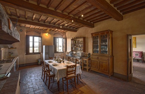 Colle di Val d'Elsa Apartment | Historical building of the 15th century medieval village