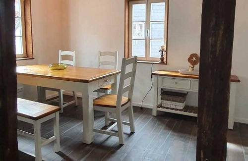 Usingen Apartment | Historisches Fachwerkhaus Usingen Hochtaunuskreis - Fachwerkhaus