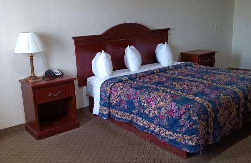 Coalgate Hotel | HiWay Inn Express
