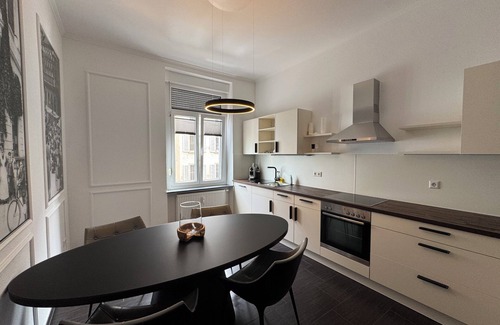Freiburg im Breisgau Apartment | HLH - Luxus Familiensuite mit Terrasse