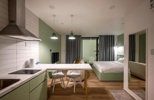 Tan Binh Apartment | Hmaison By Velaluxe