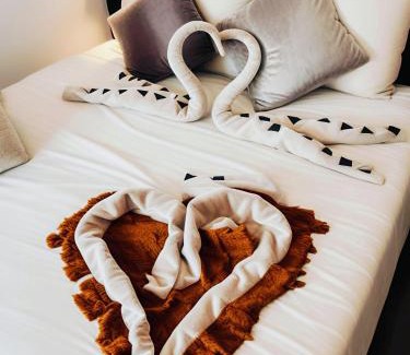 Prampir Makara House | HMS Reastaurant & guest house