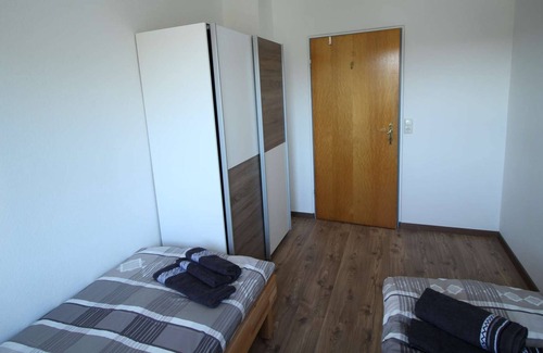 Bruchkoebel Apartment | HÖ01 large apartment with dryer and washing machine