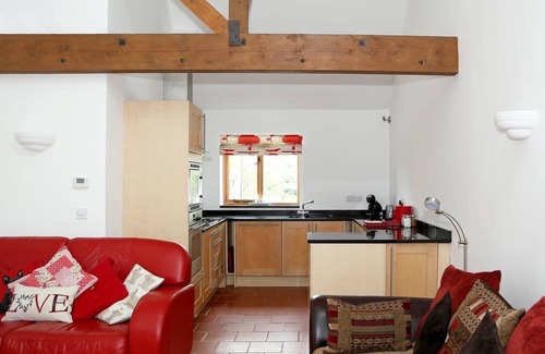 Selsted House | Hoad Farm Cottages, sleeps 12, Hoad Farm, Acrise