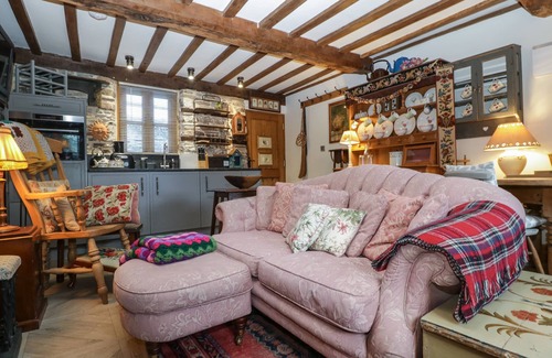 Hay on Wye Cottage | Hoarders Cottage