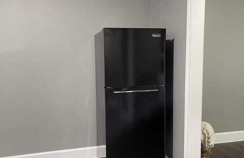 Edgebrook Apartment | Hobby Home