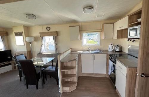 Christchurch House | Hoburne Beach Escape near Christchurch