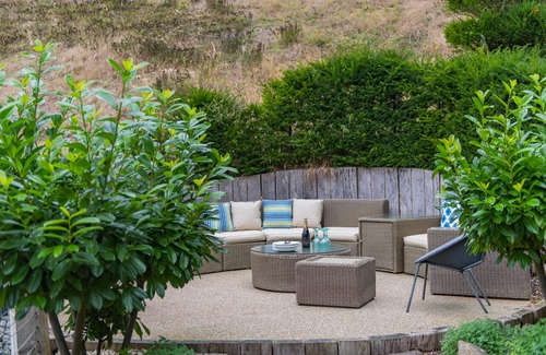Folkestone House | Hockley House by Bloom Stays - Ideal for family groups, and groups of friends