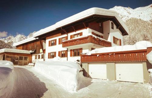 Kloesterle am Arlberg Apartment | Hof Kurzamann