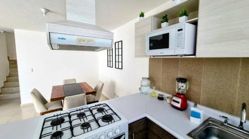 San Francisco de los Romos House | Hogar Augusta