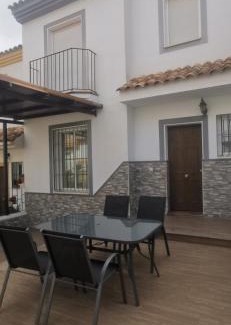 Ardales House | HOGAREÑO ADOSADO EN EL PUEBLO DE ARDALES