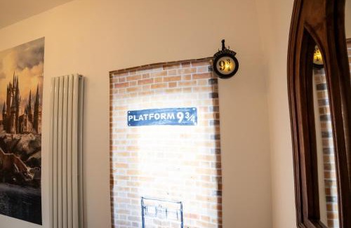 Watford House | Hogwarts House, Self Check in, Sleeps 4