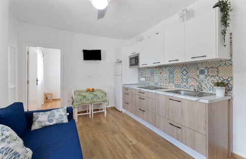 San Sebastian de la Gomera House | Holiday Home 'Coralia' with Private Garden and Wi-Fi