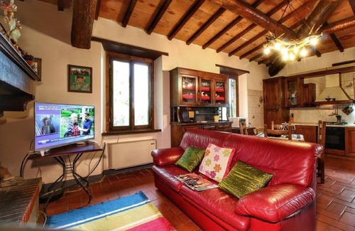 Civitella in Val di Chiana House | Holiday house Civitella in Val di Chiana for 1 - 10 persons with 4 bedrooms - Holiday home
