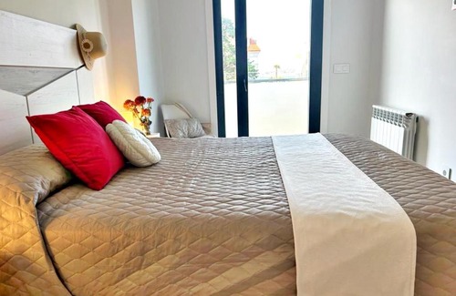 Sabaris Apartment | Holibai, Bon Xeito, Moderno y Cómodo Apartamento