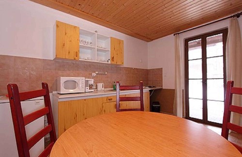 Desna Apartment | Holiday apartment with an outdoor pool and WiFi