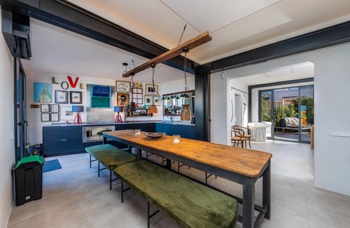 Urbanizacion S'Estanyol House | Holiday Home 'Can Popi' with Sea View and Wi-Fi