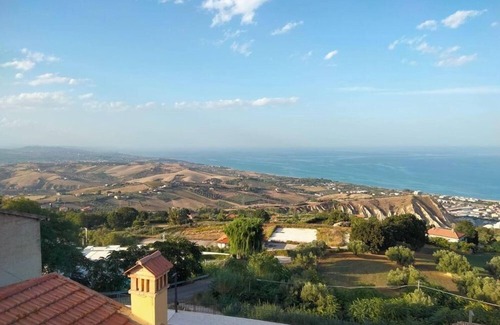 Roseto degli Abruzzi Apartment | Holiday apartment Roseto degli Abruzzi for 1 - 6 persons with 2 bedrooms - Holiday apartment