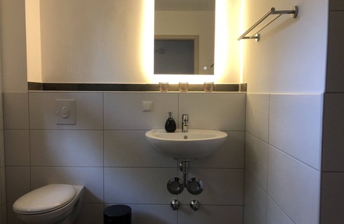 Blankenfelde Apartment | Holiday apartment with balcony - Berlin city limits