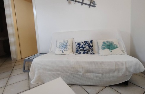 Puntone Apartment | Holiday Apartment 'Acqua Marina' with Wi-Fi
