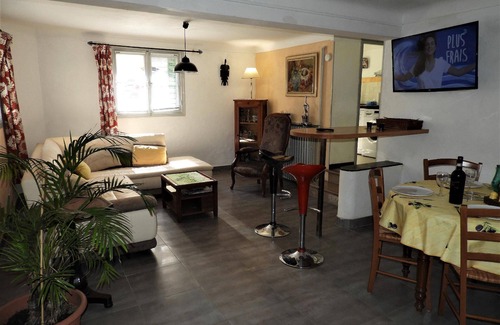 Saint-Laurent-du-Var House | Holiday apartment St Laurent du Var for 1 - 4 persons with 2 bedrooms - Holiday house