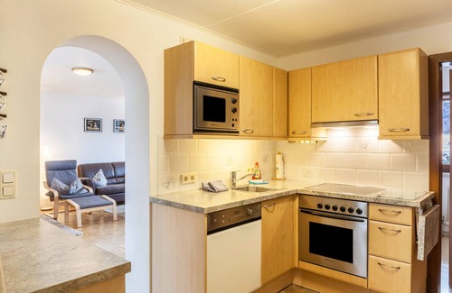 Seefeld in Tirol Apartment | Holiday Apartment "Haus Excelsior Top 21" with Mountain View, Balcony & Wi-Fi