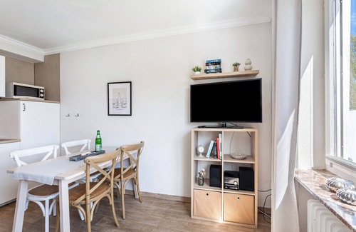 Ortsmitte Apartment | Holiday Apartments Löwenstein FeWo 3 with Private Terrace, Shared Garden and Wi-Fi