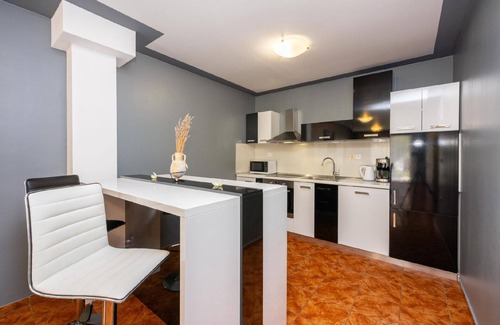 Novi Vinodolski Apartment | Holiday apartment Novi Vinodolski for 2 - 12 persons with 5 bedrooms - Holiday apartment